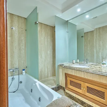 Apartment Mar Azul By La Maison Marbella *
