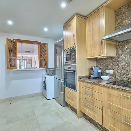 Mar Azul エステポナ